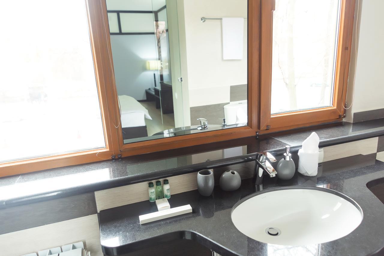 Orbita Boutique Hotel Sjymkent Exteriör bild
